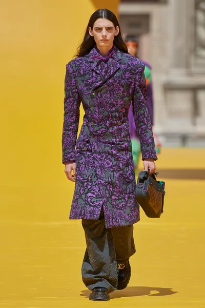 Look 44